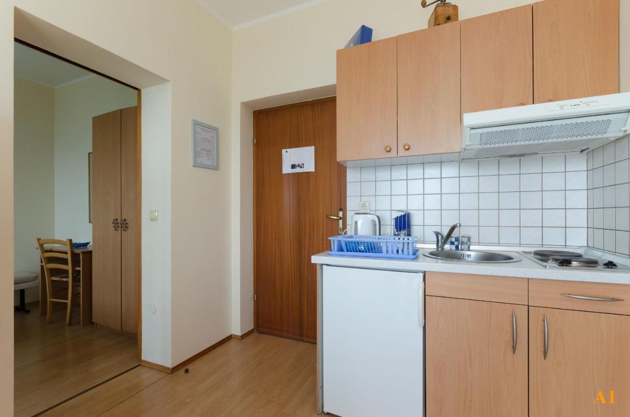 Apartments And Room Drazen Novi Vinodolski Kültér fotó